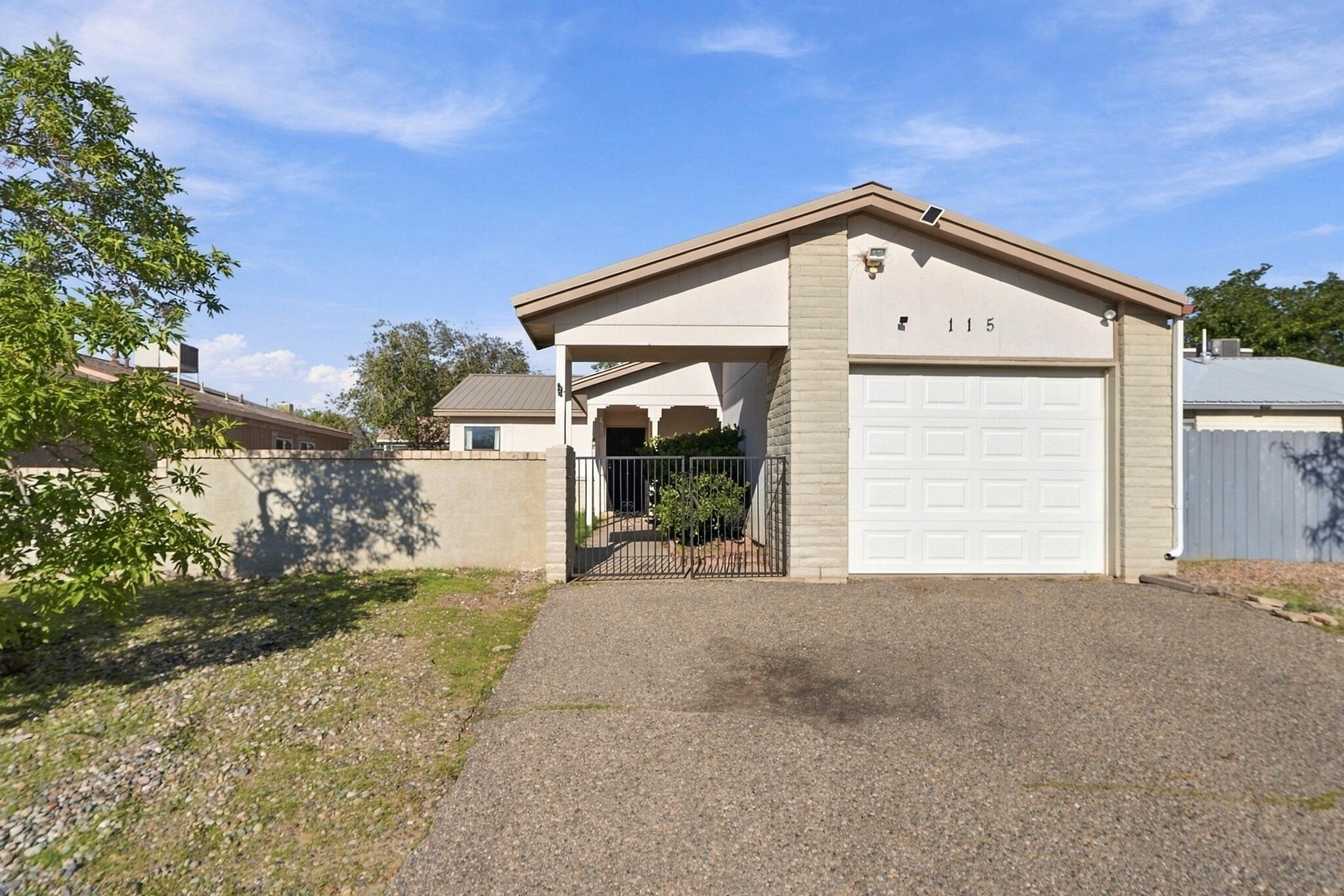 115 Pearl Drive NE — photo