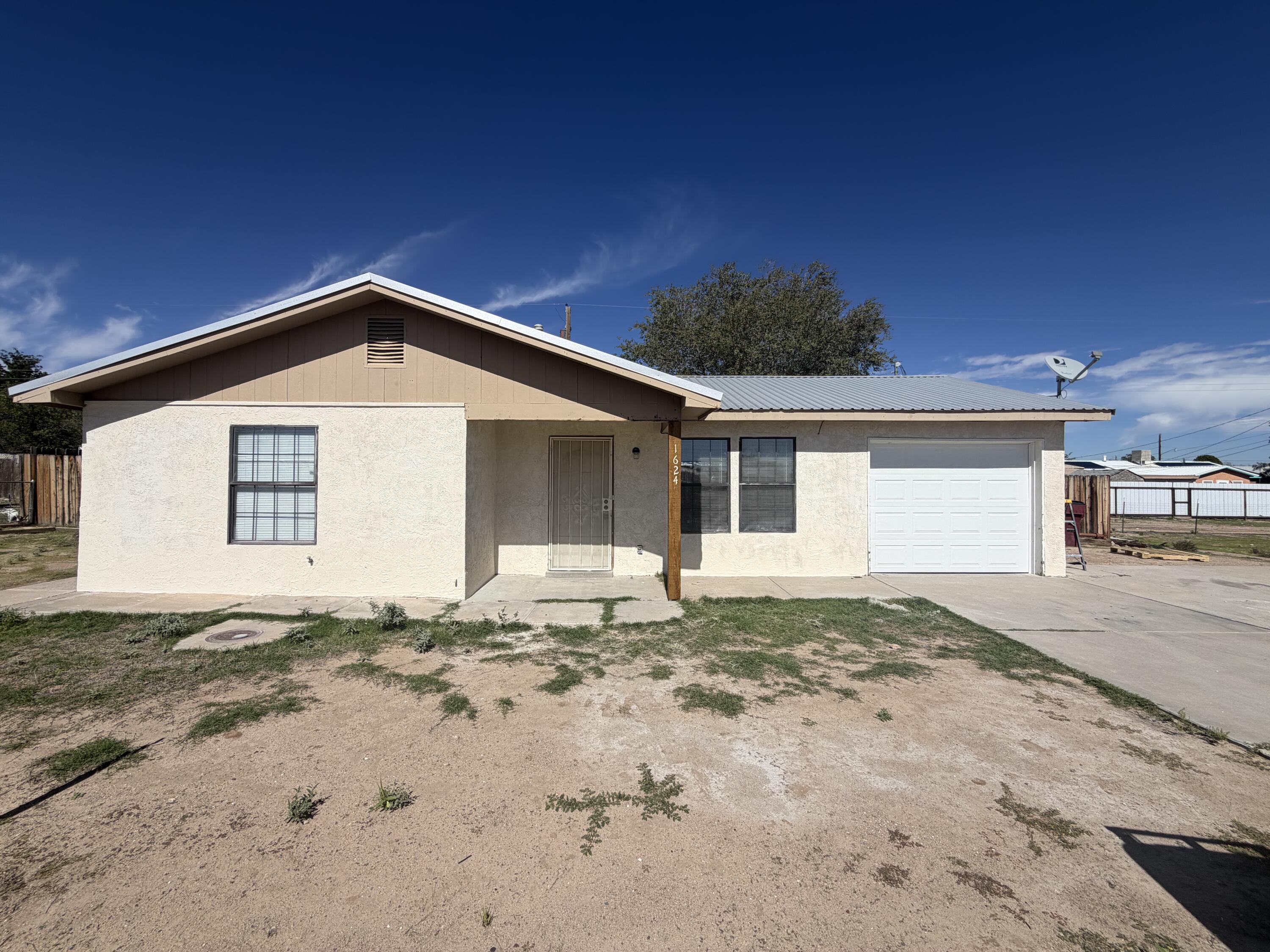 1624 Beatrice Lane — photo