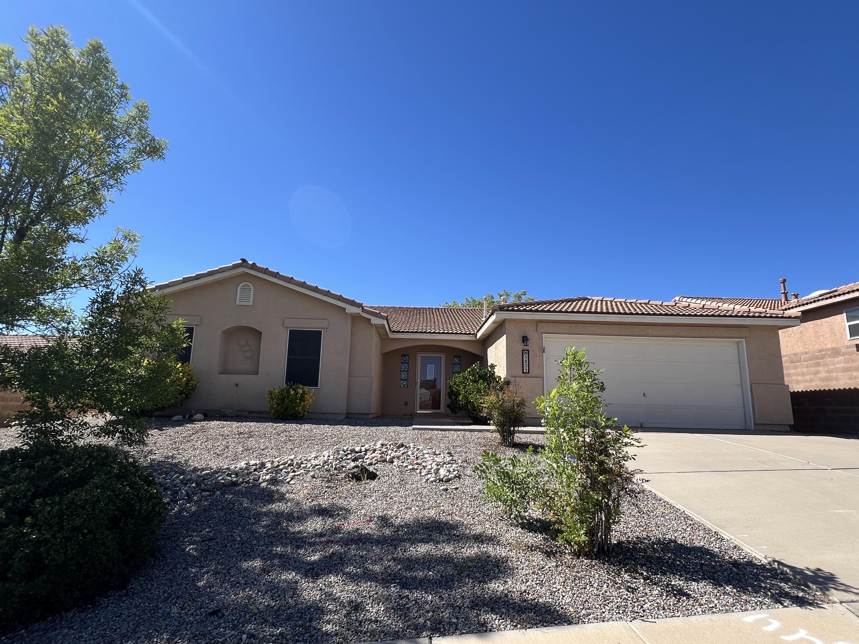 5825 Chaco Loop NE — photo