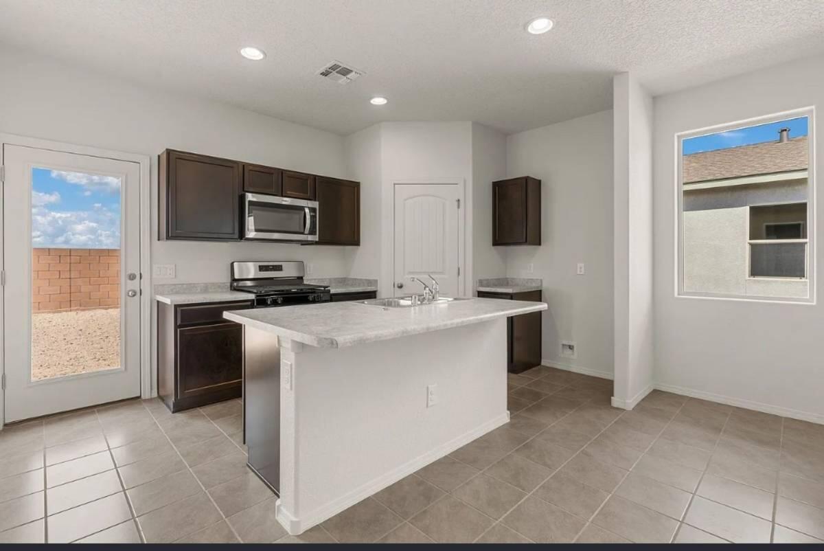 32 Camino Viejo — photo