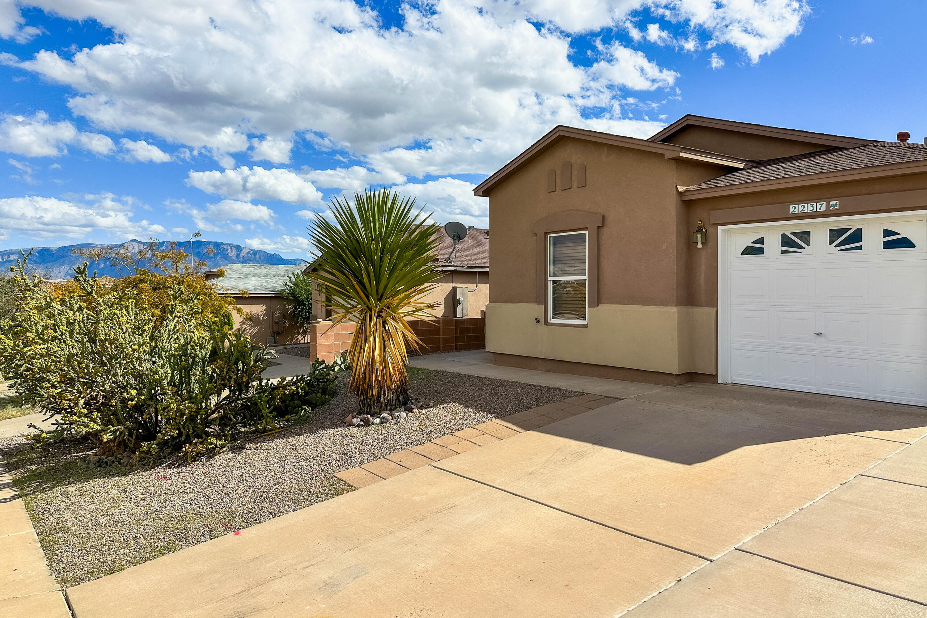 2237 Sagecrest Loop NE, Rio Rancho, NM 87144 — photo 2