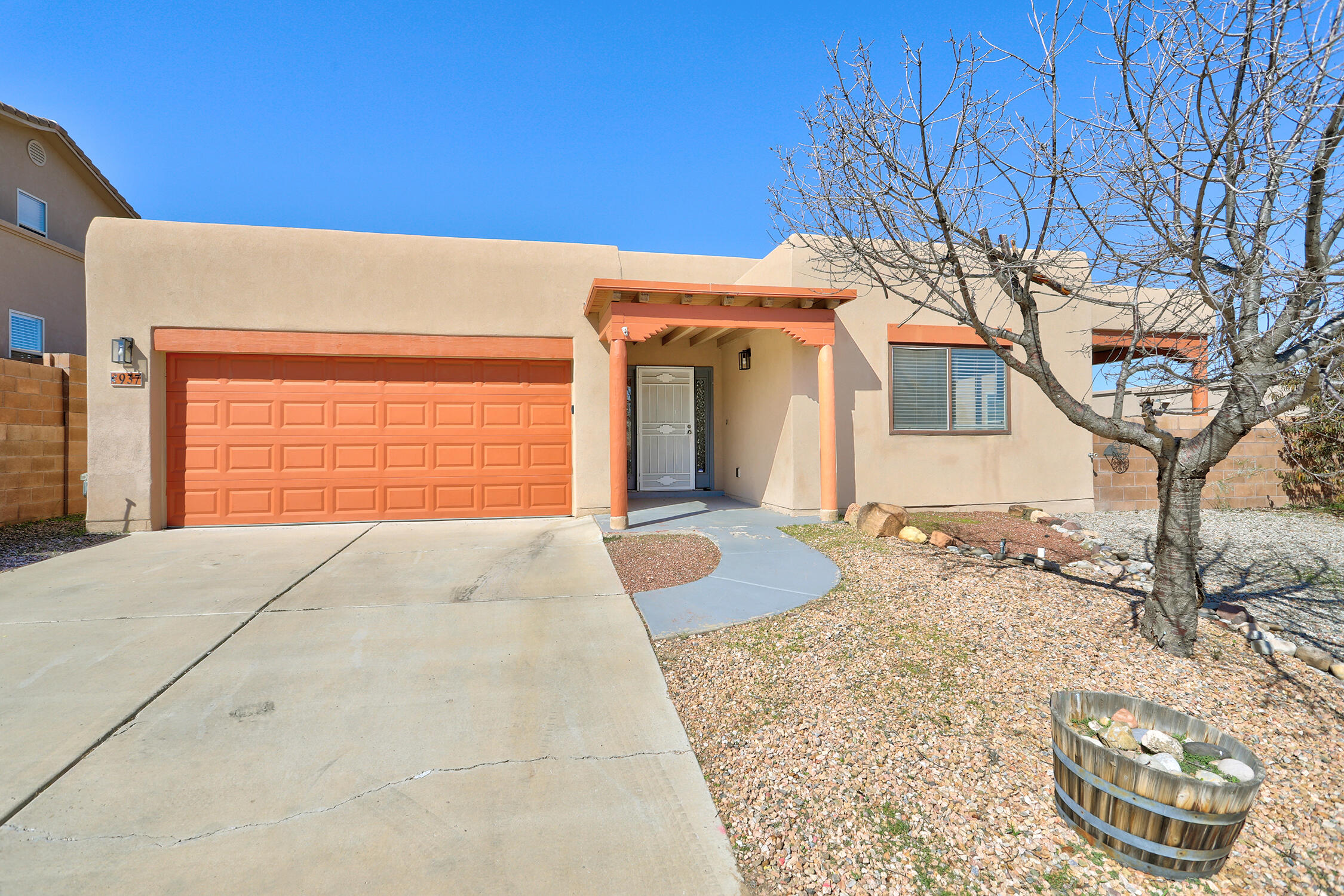 937 Loma Pinon Loop NE — photo