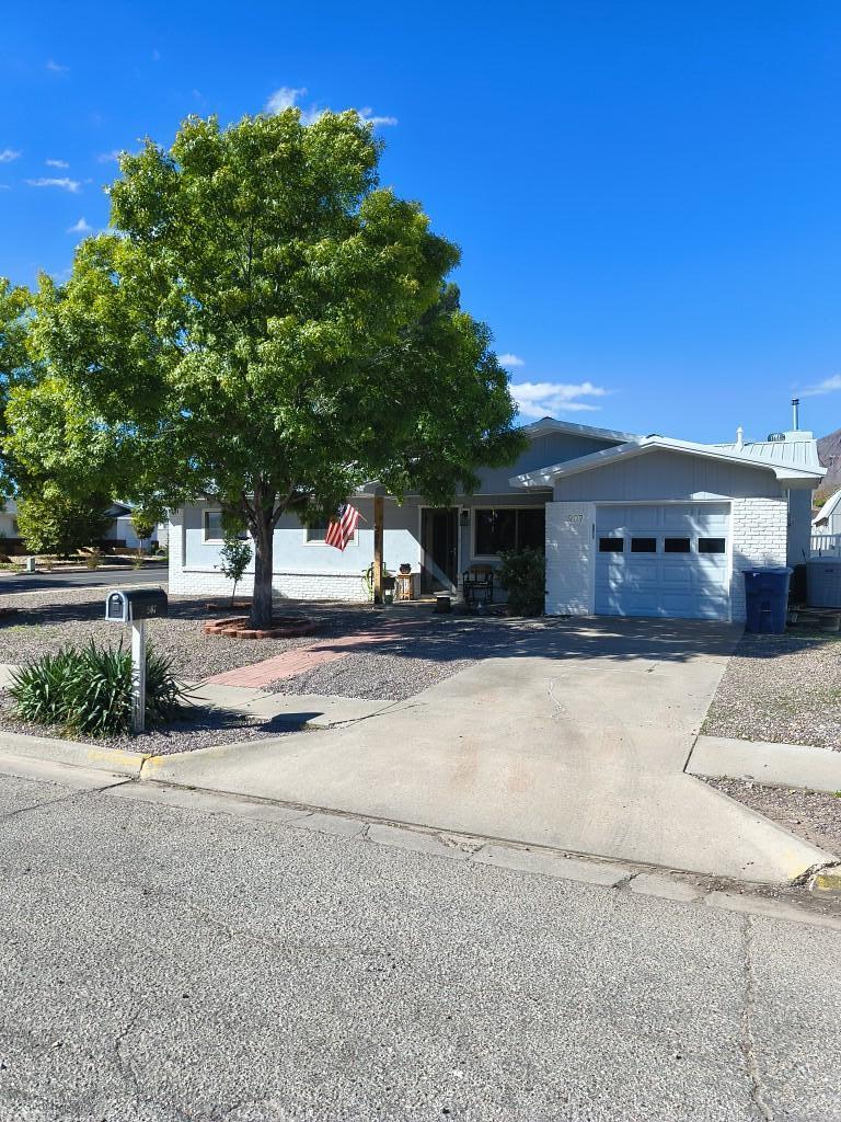 907 Sunset Street — photo