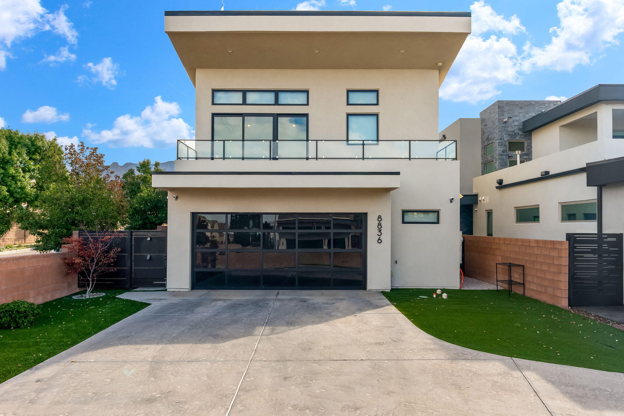 8836 Silver Oak Lane NE — photo