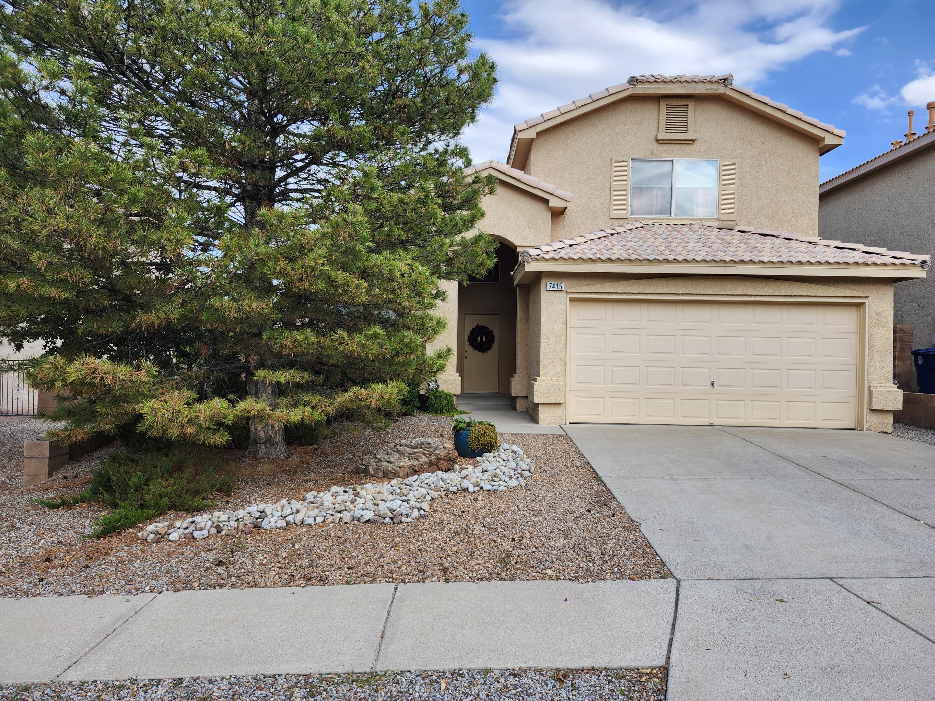 7415 Desert Eagle Road NE — photo