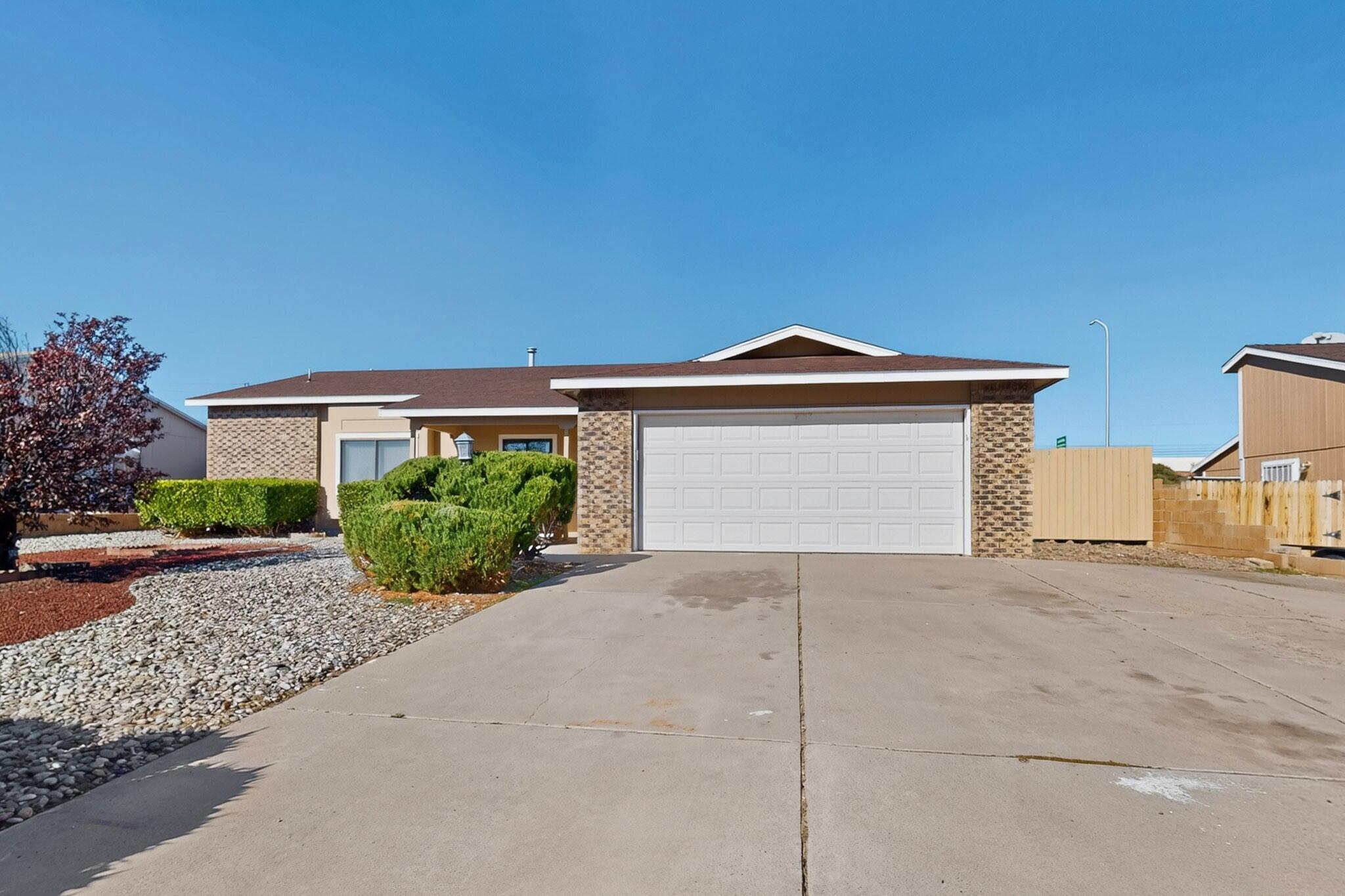 1485 Gadwall Road NE — photo