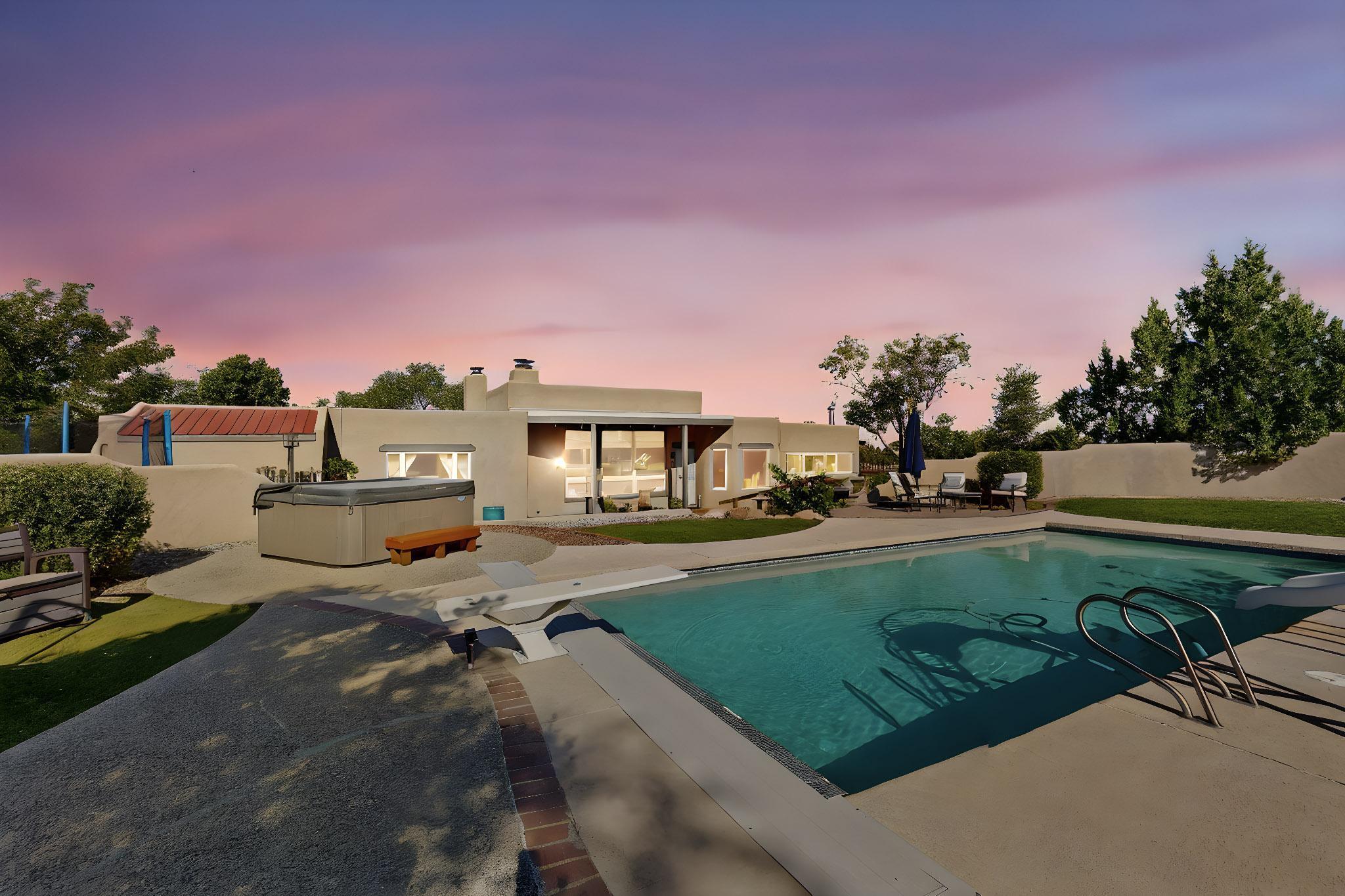 997 Lynx Loop NE — photo