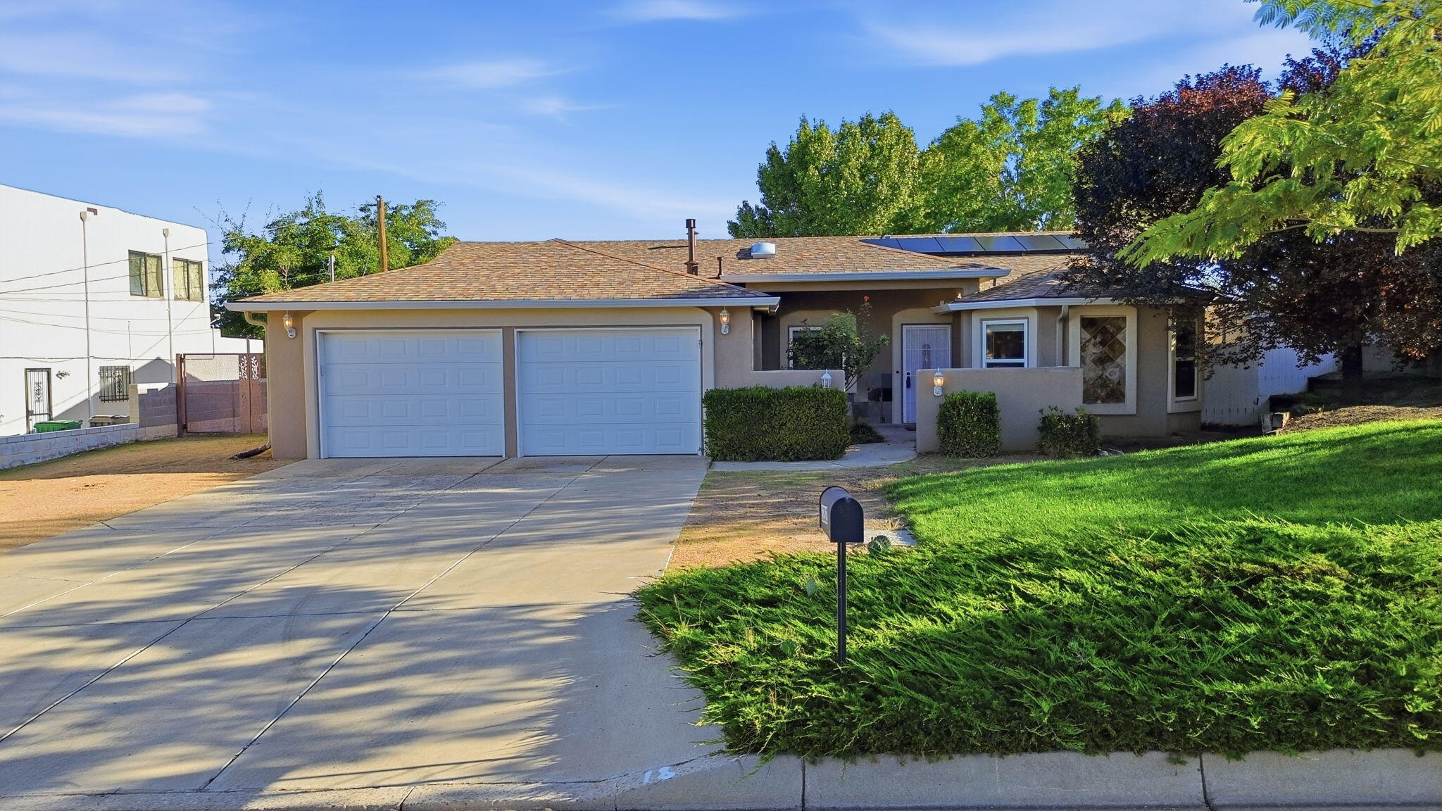 3202 May Circle SE — photo