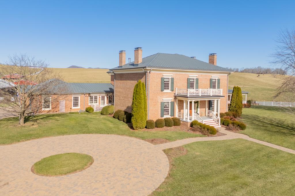 160 Brushy Mountain Rd — photo