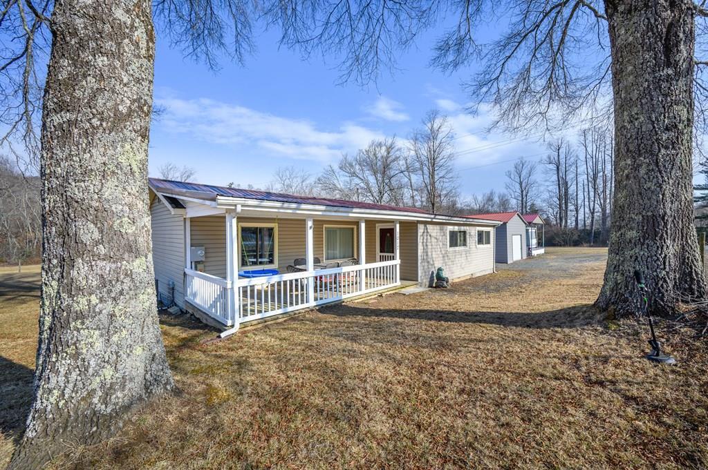 1017 Turner Spur Rd, Fancy Gap, VA 24328 — photo 2