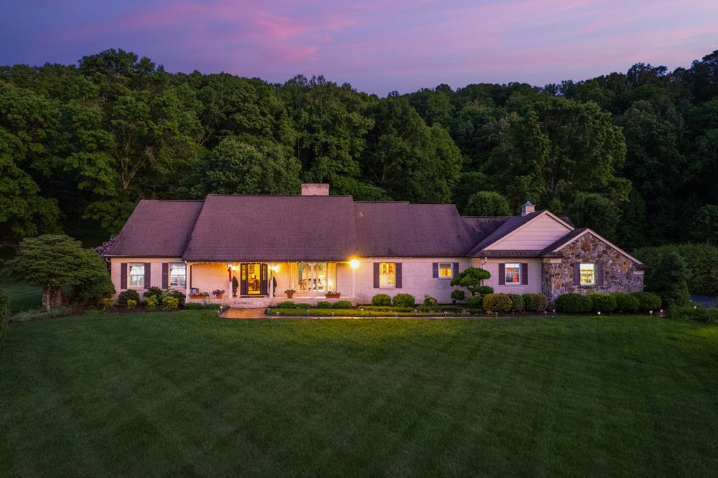 160 Fairway Drive — photo