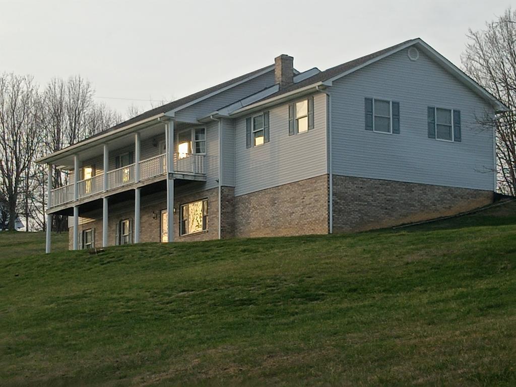 14512 White Top View — photo