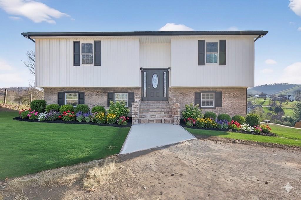 254 McFarlane Lane — photo