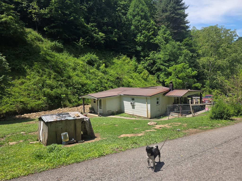 1168 White Oak Rd — photo