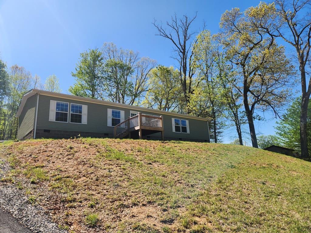 8460 Reedy Creek Rd — photo