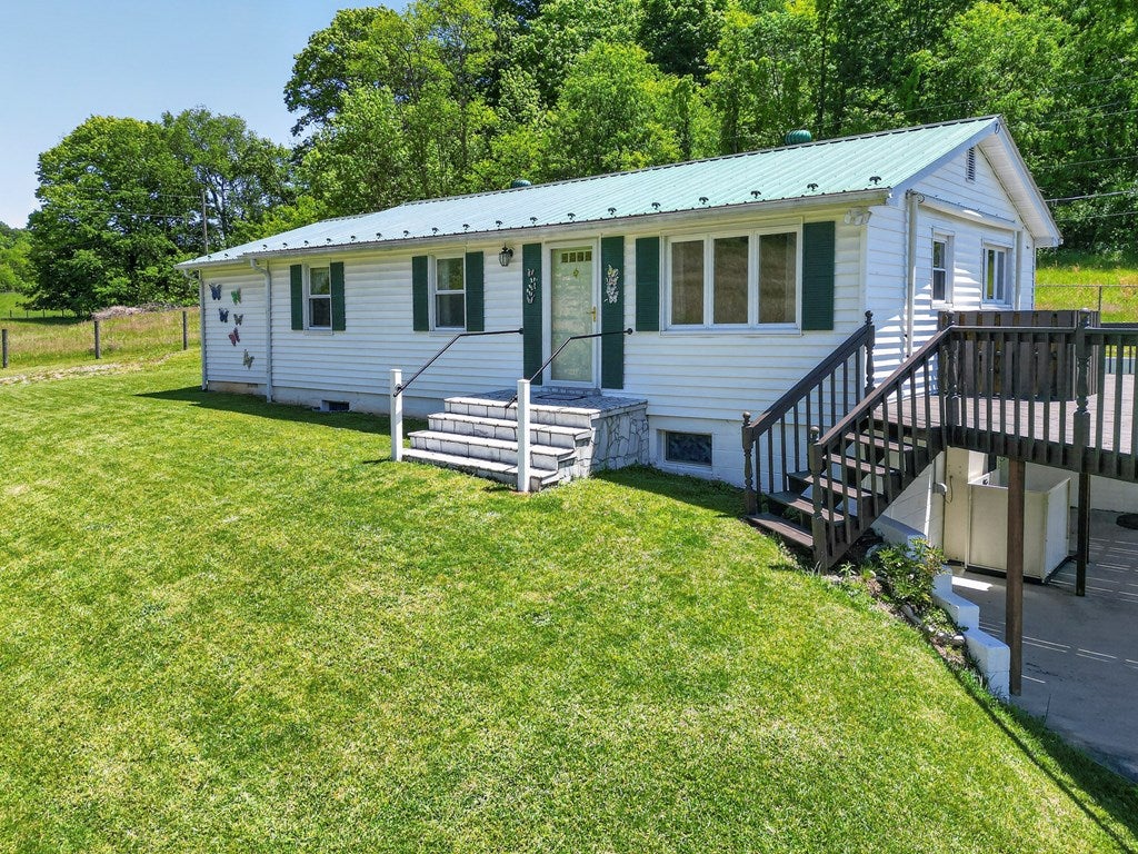 1012 Ridgedale Road, Saltville VA 24370 — photo 2
