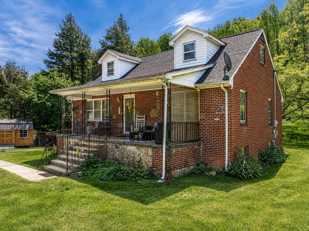 431 Mitchell Valley Drive — photo