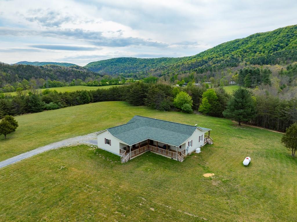 1610 Price Ridge Road — photo
