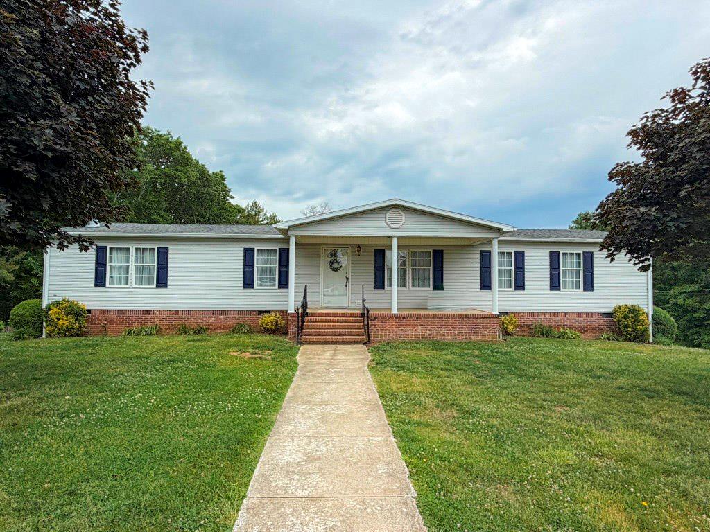3137 Ivanhoe Road — photo