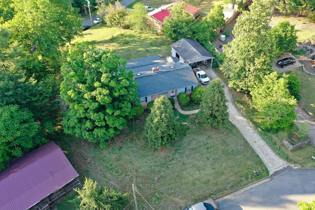 906 Childress Drive — photo