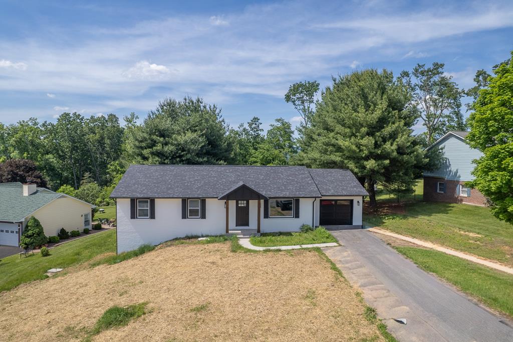 20 Cove Hills Lane — photo