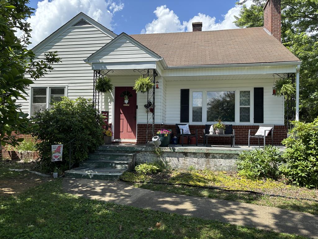 713 Powerhouse Rd — photo