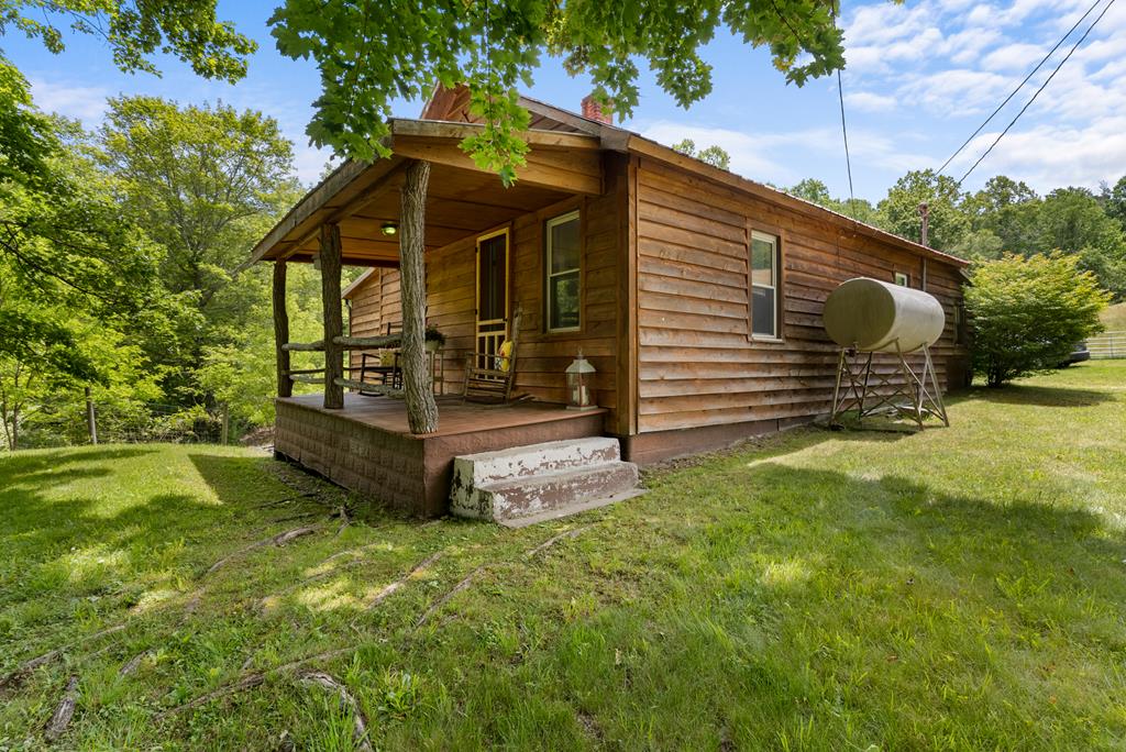 1097 Mt Zion Rd — photo