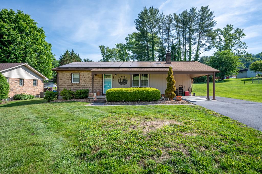 183 Harris Ln — photo
