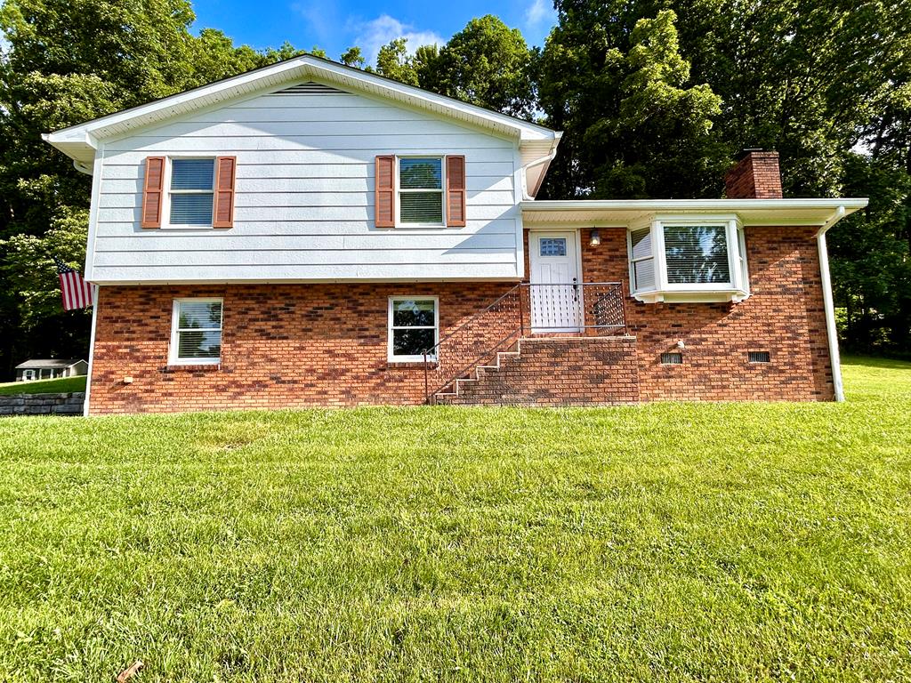 956 Grace St. — photo