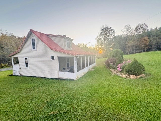 548 Hunters Ridge Rd, Dugspur, VA 24325 — photo 3
