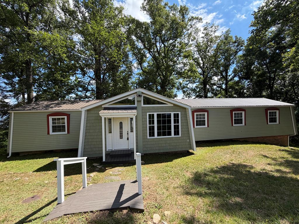 794 Rhododendron Rd — photo
