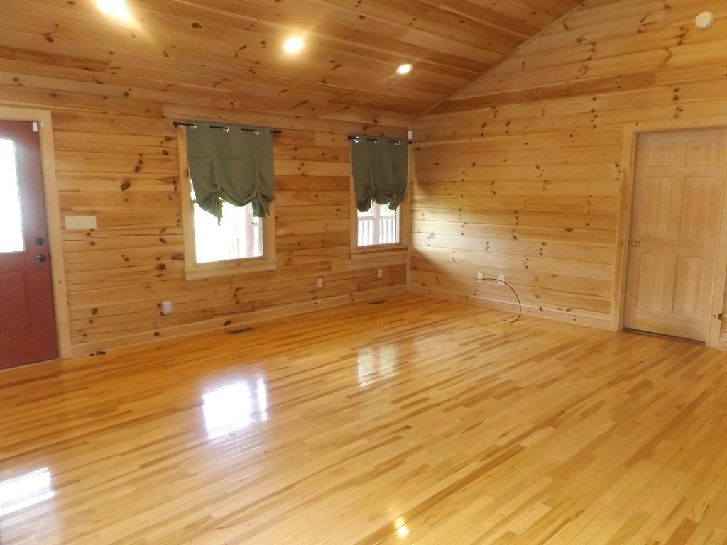 201 Deer Ridge Rd, Hillsville, VA 24343 — photo 3