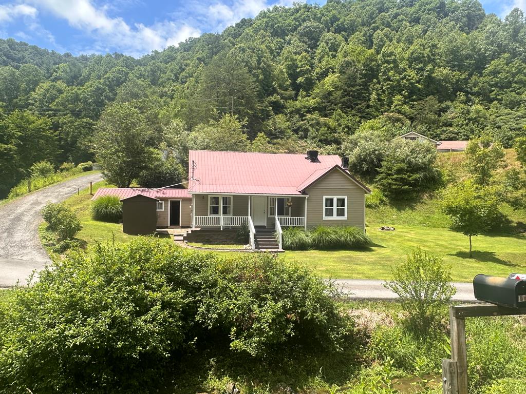 1012 Ward Fork Road — photo