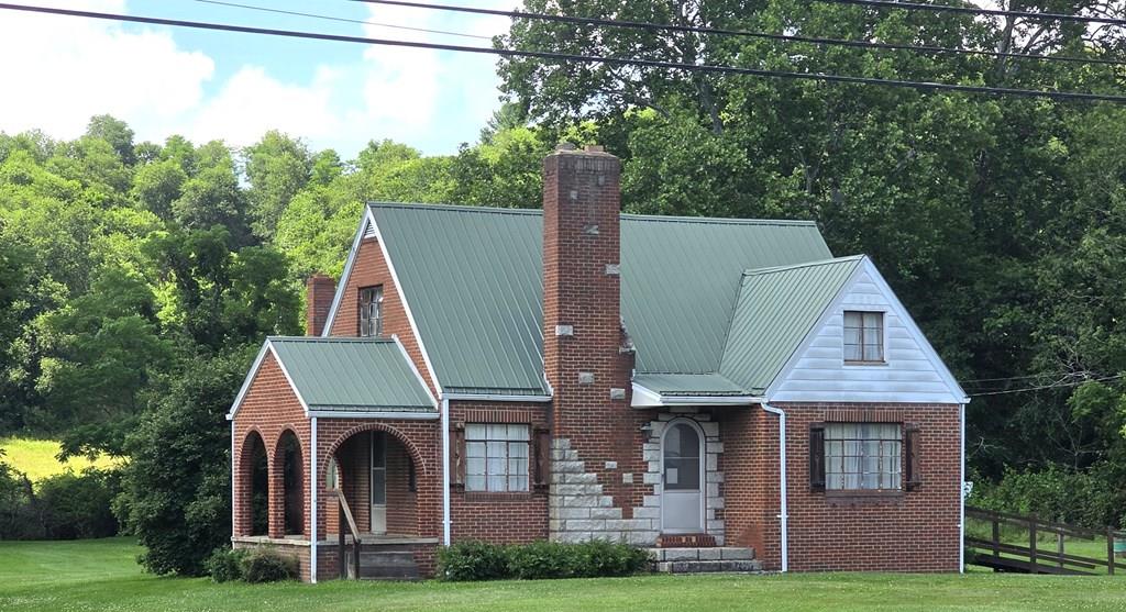 5402 Sugar Grove Hwy — photo