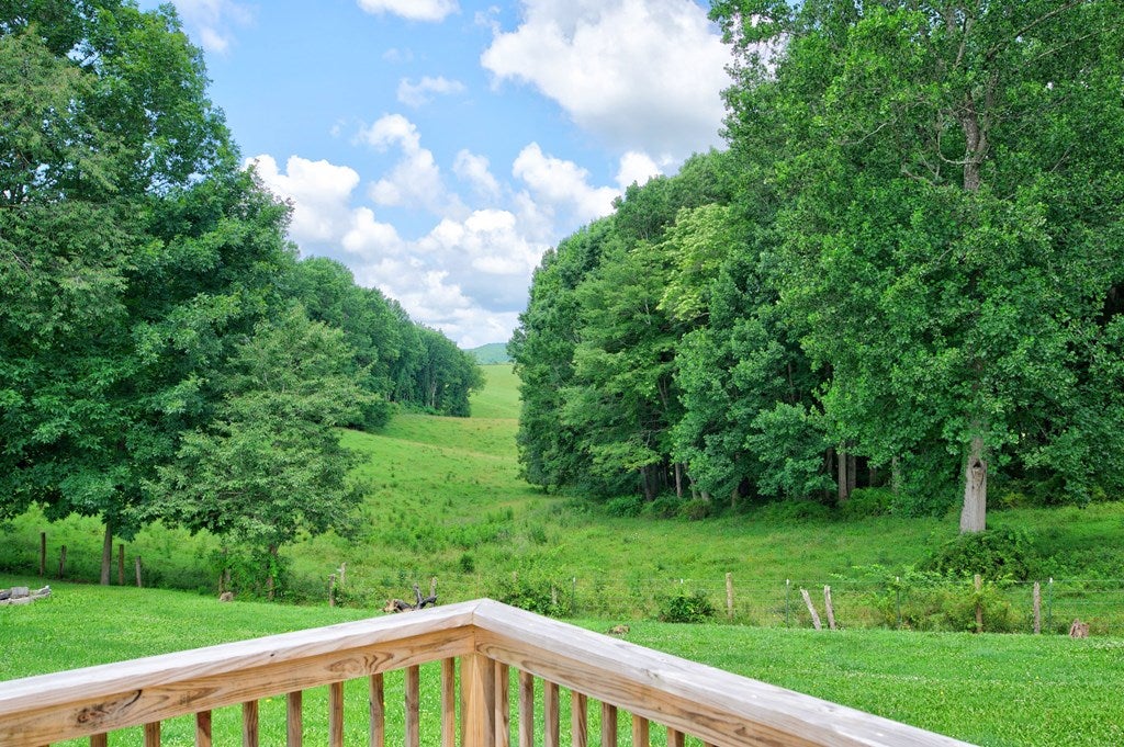 326 Mount Airy Rd, Rural Retreat, VA 24368 — photo 2