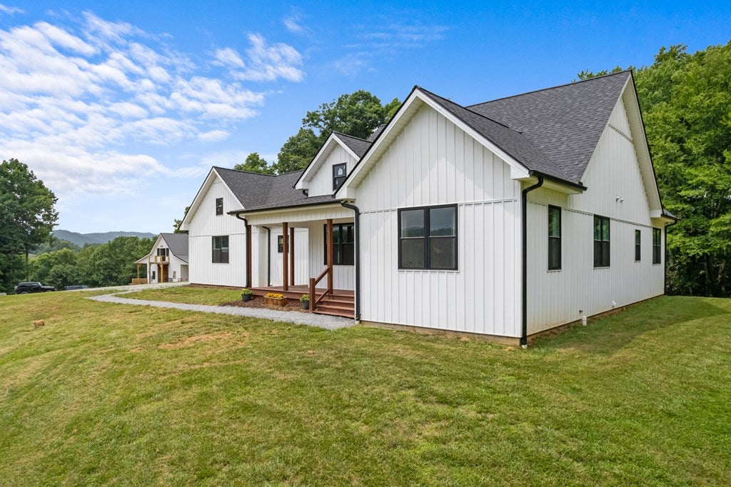 287 Wolfe Road, Sparta, NC 28675 — photo 3