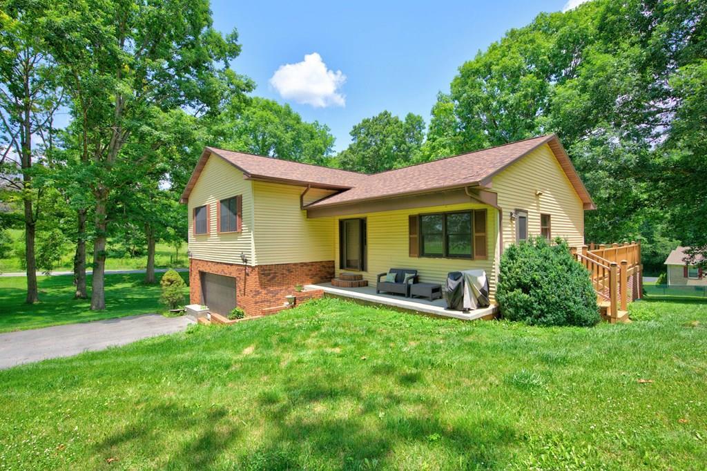 118 Phillipi Rd, Rural Retreat, VA 24368 — photo 2