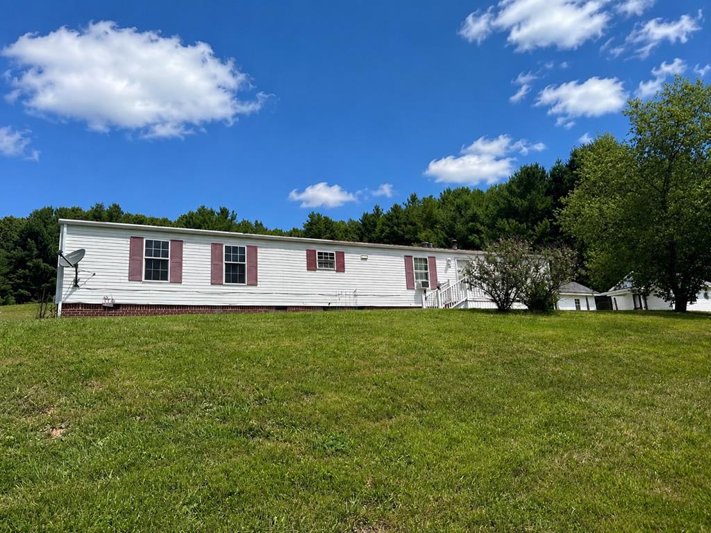 1291 Pipers Gap — photo
