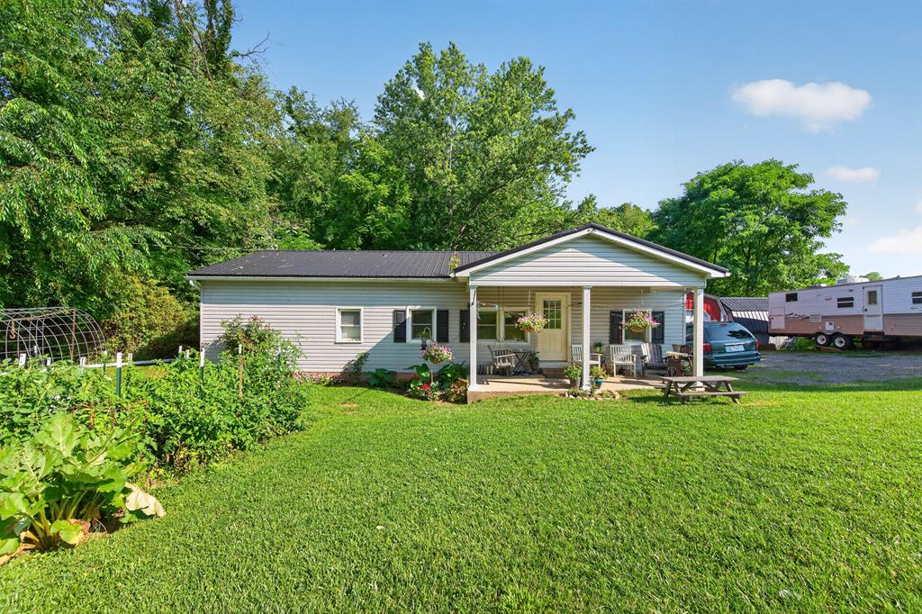435 Lots Gap Rd — photo