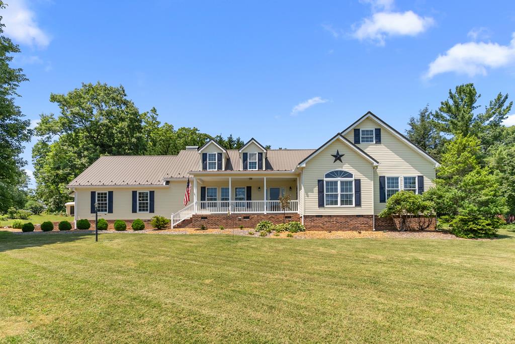1365 Doe Run Road — photo