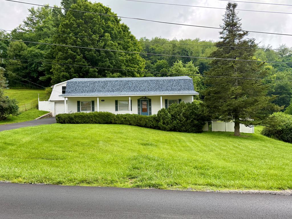 1939 Fincastle Tpke — photo