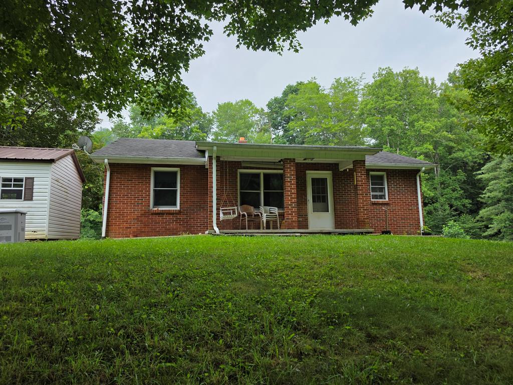 352 Sawmill Hill Road — photo