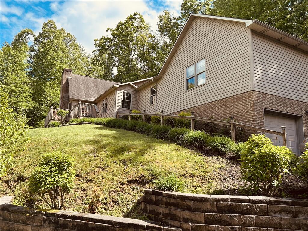 1012 Ridgeview Dr — photo