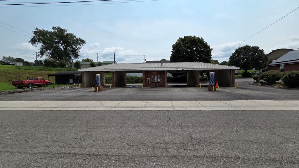 203 East Baumgardner Avenue — photo