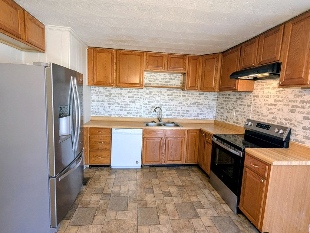 6785 Conner Rd, Copper Hill, VA 24079 — photo 3