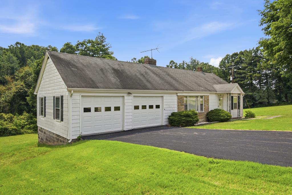 502 Alum Ridge Rd — photo