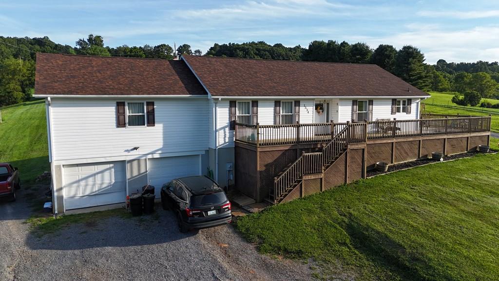 1534 E Bluegrass Tr — photo