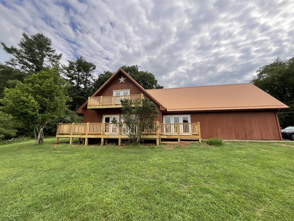 509 Random Rd, Hillsville, VA 24343 — photo 2
