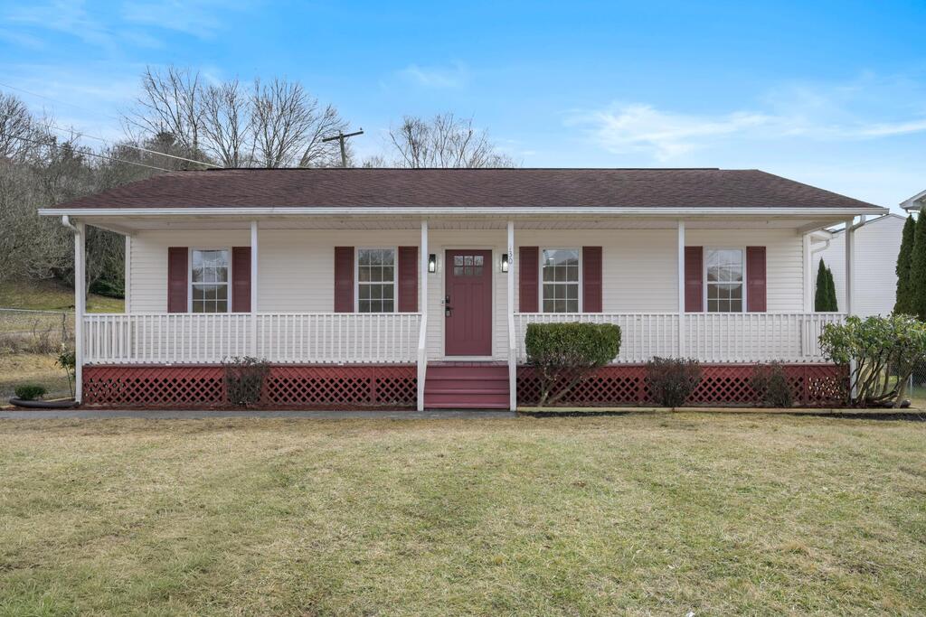130 Veterans Dr — photo