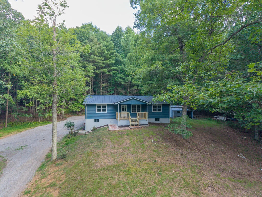 506 Hidden Valley Rd — photo